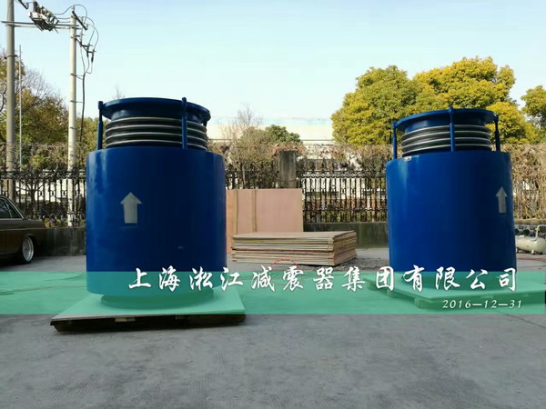 重慶市政項(xiàng)目?jī)?nèi)外壓力平衡性波紋補(bǔ)償器發(fā)貨