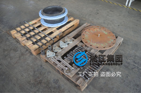 你們那兒 光那個(gè)橡膠軟接 不需要帶法蘭的 賣的么