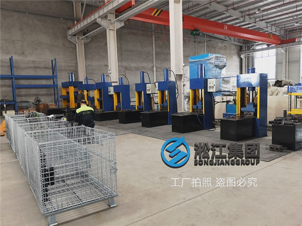 DN150*100、150*125不銹鋼法蘭的變徑橡膠接頭有沒有現(xiàn)貨？